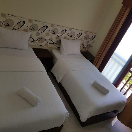 Praba Guesthouse Kuta  Luaran gambar