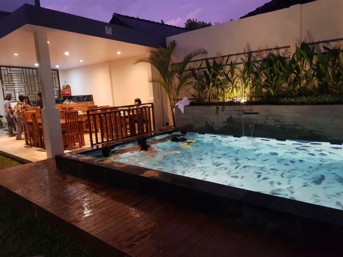 Praba Guesthouse Kuta  Luaran gambar
