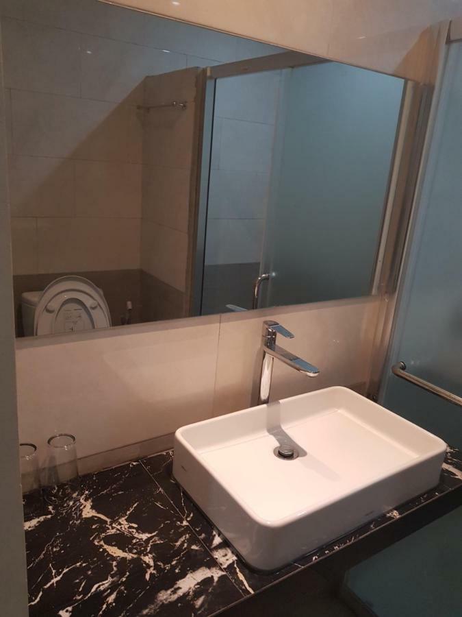 Praba Guesthouse Kuta  Luaran gambar