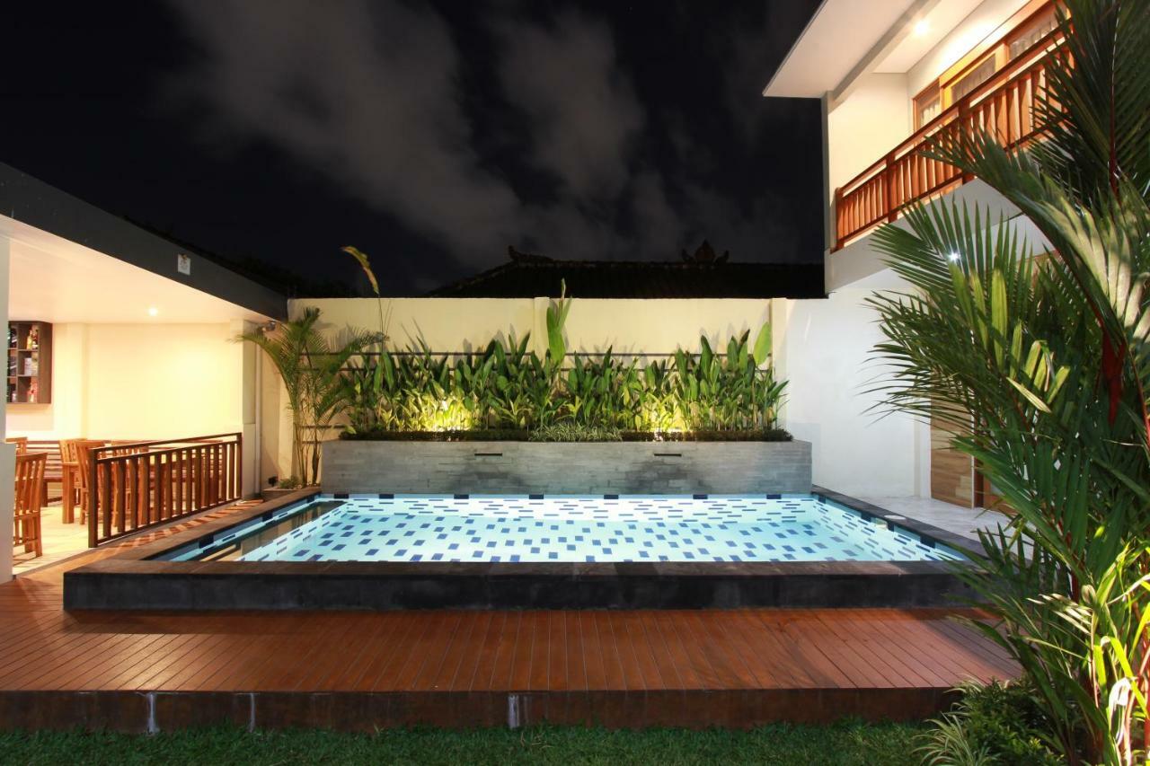 Praba Guesthouse Kuta  Luaran gambar